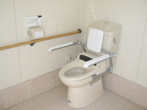 多目的ルーム・水洗トイレ